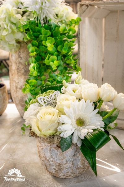 Jolie composition dans les tons blancs